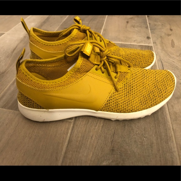mustard yellow nikes